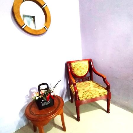 Kurnia Homestay Ternate Exterior foto