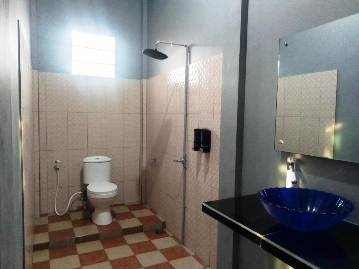 Kurnia Homestay Ternate Exterior foto